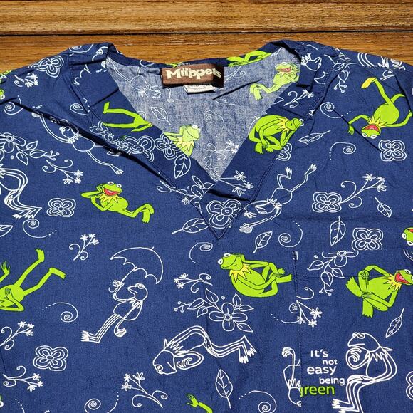 The Muppets Scrub Top Kermit The Frog "It's Not Easy Being Green" - Size XS - Picture 2 of 5
